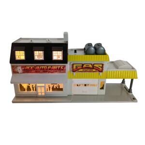 1989 Galoob Micro Machines City Scenes Ace Auto Parts Gas Station Playset Works